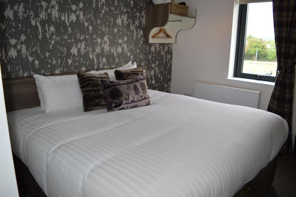 The Lodge Hotel Νιούμπερι Εξωτερικό φωτογραφία